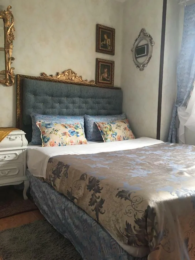Casa Ronda 1808 Rooms Homestay